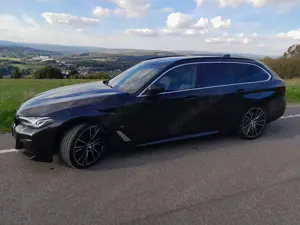 BMW 540 540d xDrive Tour. Aut. AHK BMW Garantie Laser Bild 3