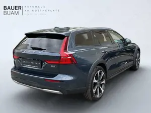 Volvo V60 Cross Country Ultimate AWD Bild 3