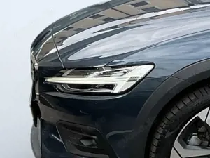 Volvo V60 Cross Country Ultimate AWD Bild 5