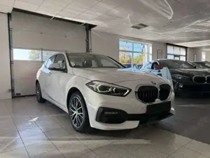 BMW 118 BMW 118i Lim./Garantie/Service+TÜV/Navi/2ZKlima Bild 1