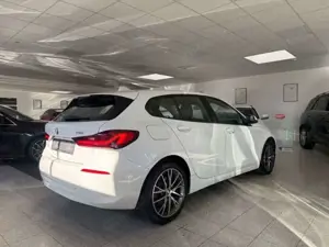 BMW 118 BMW 118i Lim./Garantie/Service+TÜV/Navi/2ZKlima Bild 5