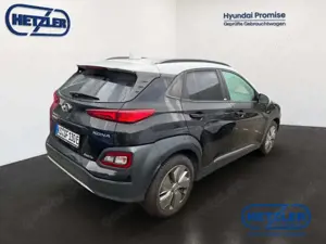 Hyundai KONA Style 2WD HUD Navi Soundsystem LED ACC Apple CarPl Bild 3