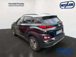 Hyundai KONA Style 2WD HUD Navi Soundsystem LED ACC Apple CarPl Bild 4