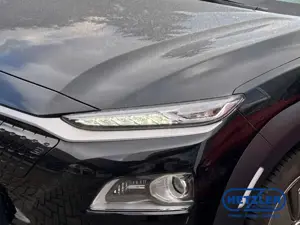 Hyundai KONA Style 2WD HUD Navi Soundsystem LED ACC Apple CarPl Bild 5