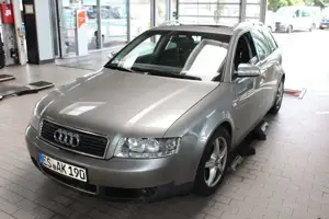 Audi A4 Avant 1.8 T tüv neu Bild 4
