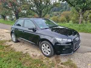 Audi A1 Attraction Automatik TDI 1.6
