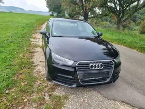 Audi A1 Attraction Automatik TDI 1.6 Bild 3