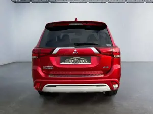 Mitsubishi Outlander Basis Spirit 2.4 PHEV Navigationssystem Bild 5