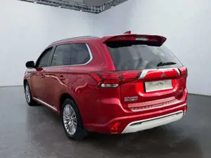 Mitsubishi Outlander Basis Spirit 2.4 PHEV Navigationssystem Bild 4