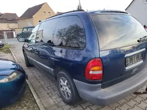 Chrysler Voyager 2.4 LE Bild 5