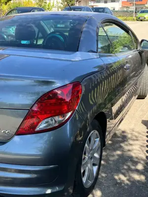 Peugeot 207 207 CC  Platinum Bild 3