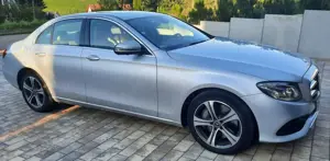 Mercedes-Benz E 400 E 400 d 4Matic 9G-TRONIC Avantgarde