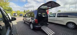 Volkswagen Caddy Rollstuhlumbau/Rampe,- KLIMA ,KAMERA,4,99%