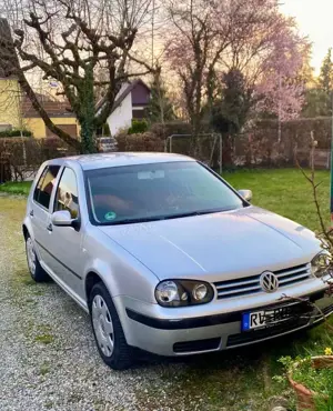 Volkswagen Golf 1.4 Champ  Bastlerfahrzeug Motorschaden