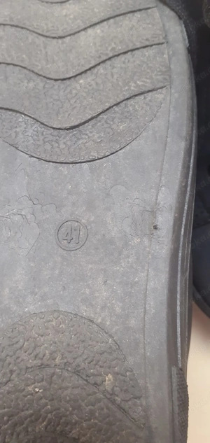 Damen Winterschuhe Gr.41 - Den Preis von 1,-- muss man angeben damit die Anzeige veröffentlicht wird Bild 2