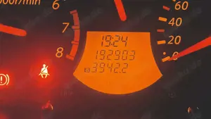 Nissan Micra Micra 1.2 edition 25 Jahre Bild 3