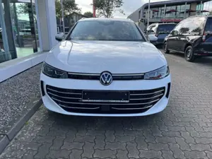 Volkswagen Passat Variant 1.5 eTSI DSG Elegance LED ACC NAVI Bild 3