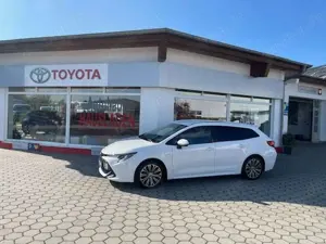 Toyota Corolla Touring Sports Hybrid Team D