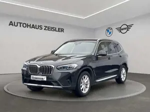 BMW X3 xDrive30e AHK Head-Up PanoDach Leder Bild 1