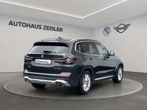 BMW X3 xDrive30e AHK Head-Up PanoDach Leder Bild 2