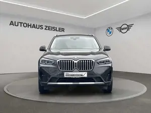 BMW X3 xDrive30e AHK Head-Up PanoDach Leder Bild 5
