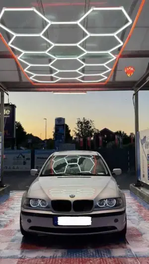 BMW 320 320d Touring