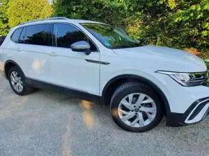 Volkswagen Tiguan Allspace 7er Sitzer Tiguan Allspace 1.5 TSI DSG Life
