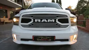 Dodge RAM -HEMI SPORT/5,7V8/ALLRAD/QUADCAB/AHK/MWST