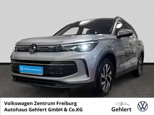 Volkswagen Tiguan Life 2.0 TDI AHK Navi LED ACC Rückfahrkamera
