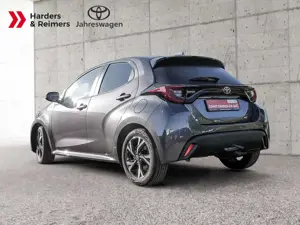Toyota Yaris Hybrid Style PDC ACC KAMERA KLIMA SHZ Bild 4