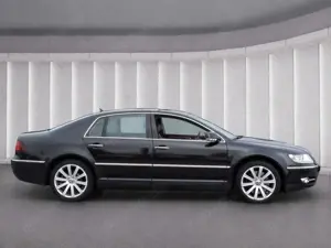 Volkswagen Phaeton 4Mot V6TDI*ACC Leder Luftfed Bi-Xen Navi Bild 3