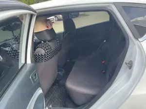 Ford Fiesta Fiesta  5-Türer 1.6 Ti-VCT Ghia Bild 5