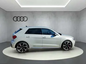 Audi A1 Sportback 40 TFSI S line S tronic Bild 5