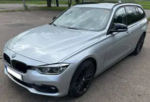 BMW 320 320d Touring NAVI/AUTOMATIK/LEDER/PANO/SHZ/CRPLY
