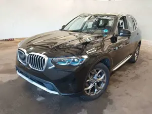 BMW X3 xDrive 20d /PANOR /LEDER / AHK/ HEAD- UP/ HK
