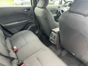 Renault Captur 1.0 TCe EQUILIBRE Allwetter - PDC - Navi Bild 5 Renault Captur 1.0 TCe EQUILIBRE Allwetter - PDC - Navi Bild 5