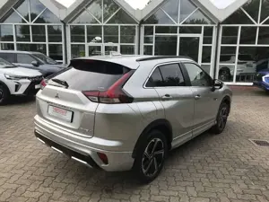 Mitsubishi Eclipse Cross Plug-in Hybrid Plus MJ21.7 m. Select-Paket 2,4 l ( Bild 5