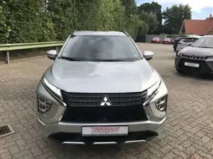 Mitsubishi Eclipse Cross Plug-in Hybrid Plus MJ21.7 m. Select-Paket 2,4 l ( Bild 2
