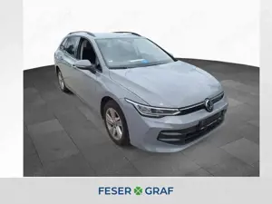 Volkswagen Golf VIII Variant 1.5 eTSI DSG LIFE NAVI APP