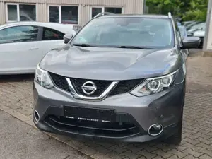 Nissan Qashqai Kamera 360° Navi Klima