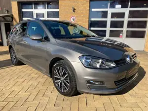 Volkswagen Golf VII Variant Allstar BMT PDC ACC SHZ GJR uvm