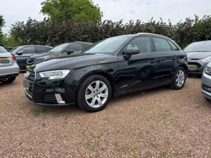 Audi A3 30 TFSI sport, AHK, SHZ, 8x ber.