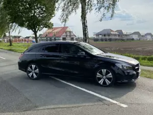 Mercedes-Benz CLA 220 Shooting Brake d 4Matic 7G-DCT