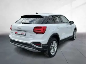 Audi Q2 35 TDI advanced Matrix AHZV S tronic Bild 5