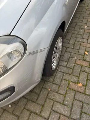 Fiat Punto AXB1A Bild 2