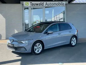 Volkswagen Golf VIII 1.5 TSI Life PANO/ACC/MATRIX/SHZ/GJR