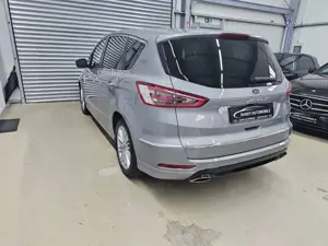 Ford S-Max Vignale AWD 7.Sitzer Kamer Vor+Hi Pano LED Bild 2
