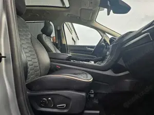Ford S-Max Vignale AWD 7.Sitzer Kamer Vor+Hi Pano LED Bild 5