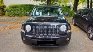 Jeep Patriot 2.4 CVT Limited Bild 1