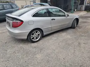 Mercedes-Benz C 230 C-Klasse Kompressor Sportcoupe automtik gedriebe Bild 4